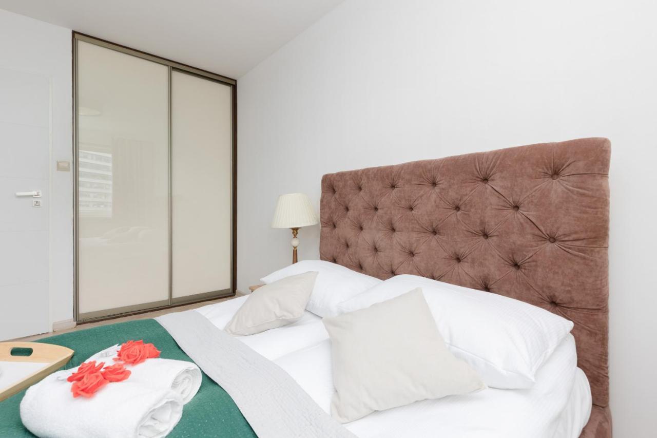Zlota Apartment Center Of Warsaw By Noclegi Renters Eksteriør billede