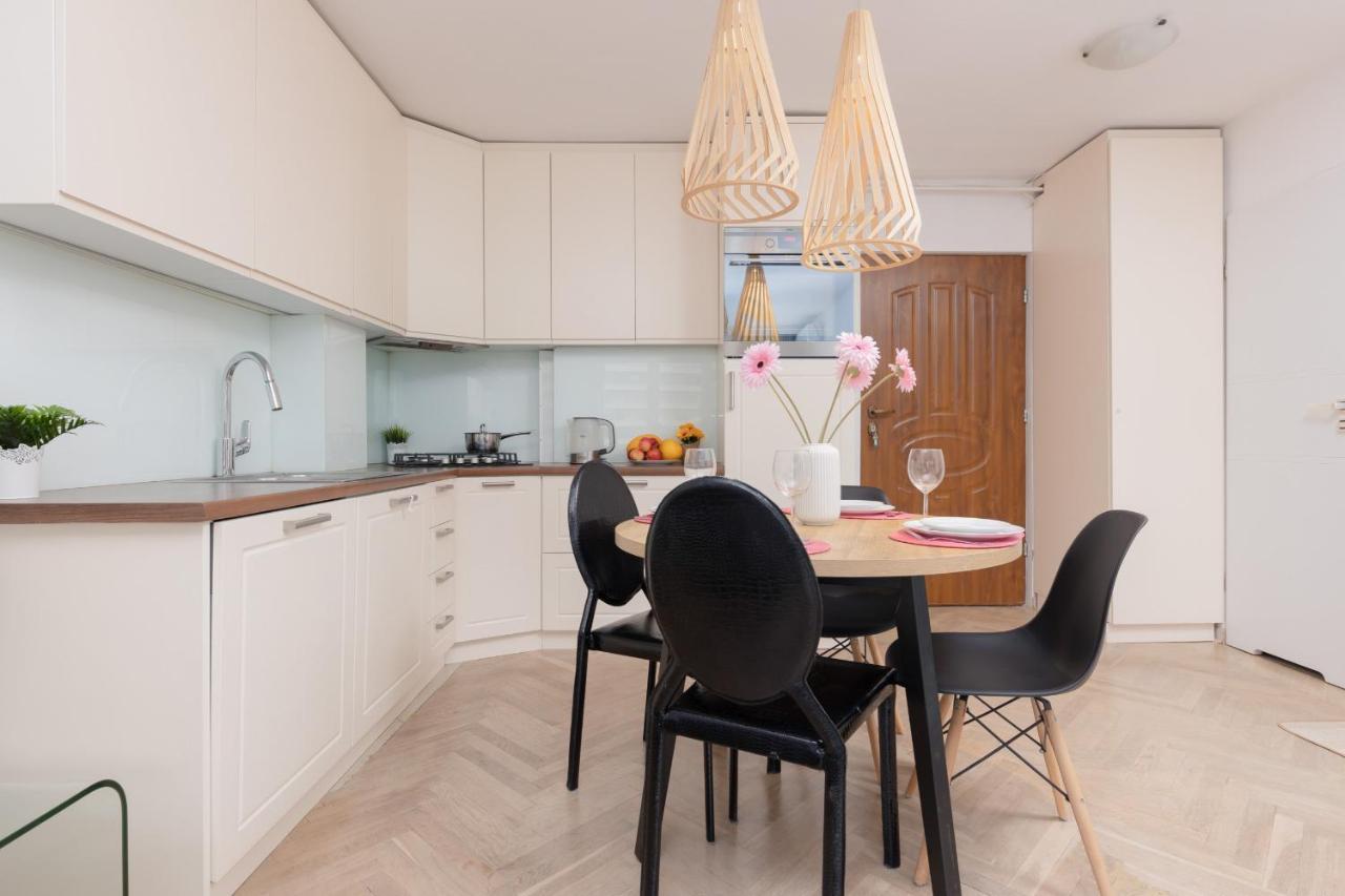 Zlota Apartment Center Of Warsaw By Noclegi Renters Eksteriør billede